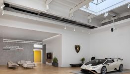 living-divani-e-automobili-Lamborghini-la-partnership-per-il-restyling-dell-esclusiva-Lamborghini-Lounge