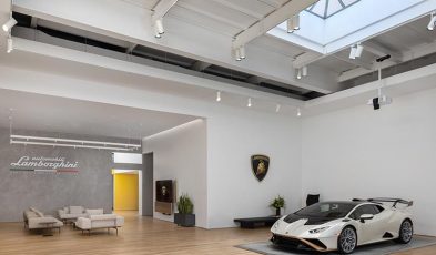 living-divani-e-automobili-Lamborghini-la-partnership-per-il-restyling-dell-esclusiva-Lamborghini-Lounge